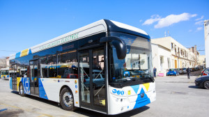 Τα «πράσινα» λεωφορεία πραγματοποιούν δοκιμές σε Αθήνα και Θεσσαλονίκη